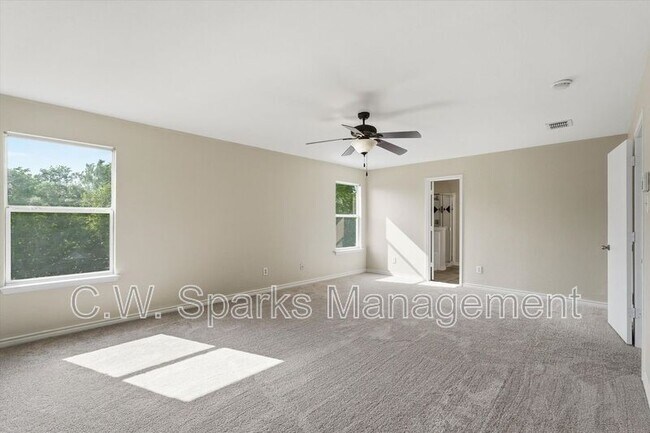 Building Photo - 3009 Dusty Oak Dr