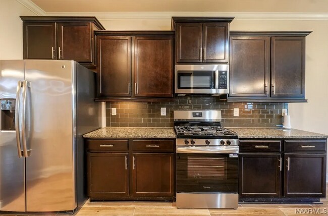 Building Photo - 5876 Blevins Cir