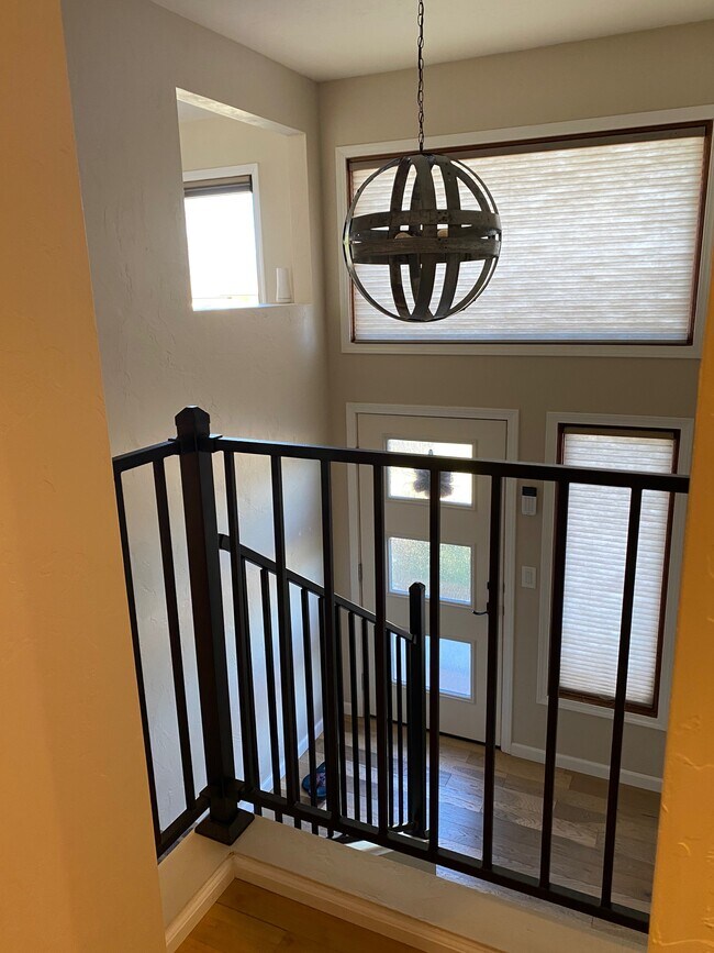 Building Photo - 128 Sunset Ridge