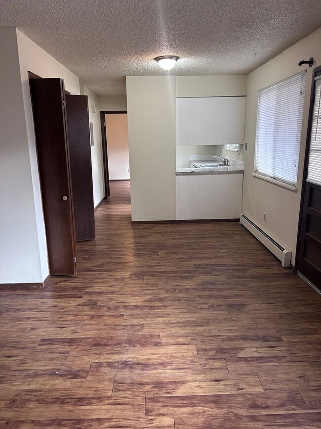 Interior Photo - Dartmouth125 (KC-AM)