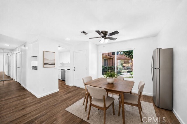 Building Photo - 901 N Citrus Dr