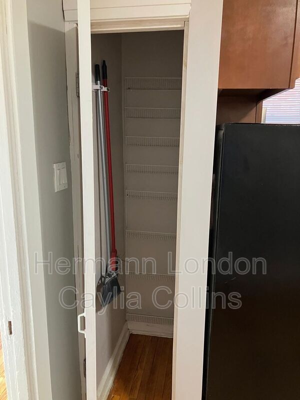 Building Photo - 3310 Wyoming St