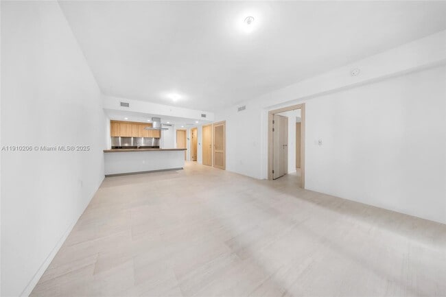 Building Photo - 1000 Brickell Plaza