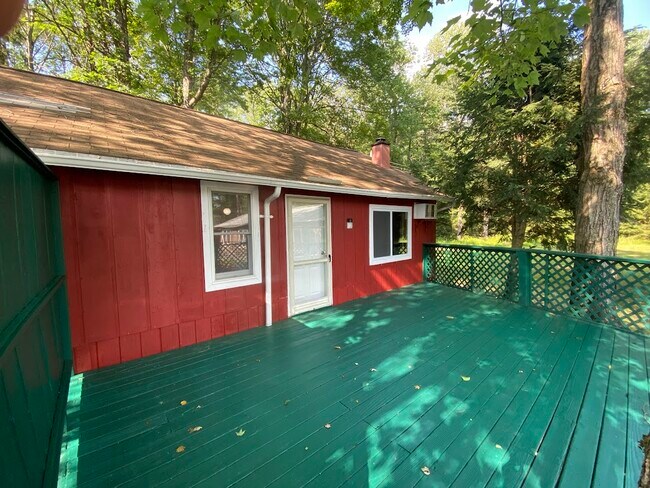Building Photo - Chestnut Grove Village 17, 18, 19
