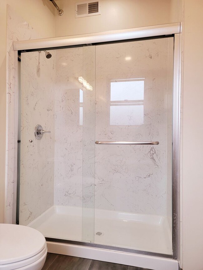 Building Photo - Broadwell, LLC (Broadway-Powell)