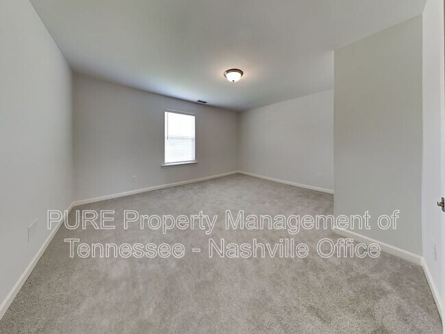Building Photo - 400 Zeffer Ct