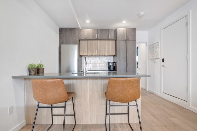 Building Photo - 1412 15th St NW