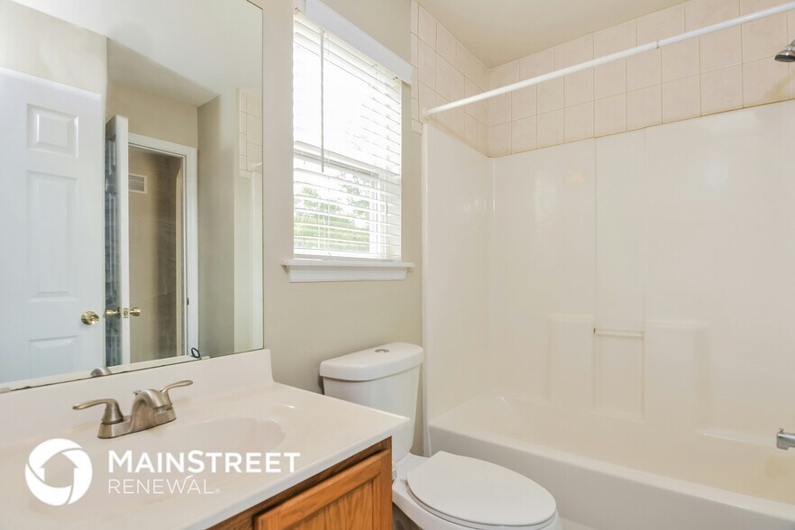 Building Photo - 32 Great Owls Way