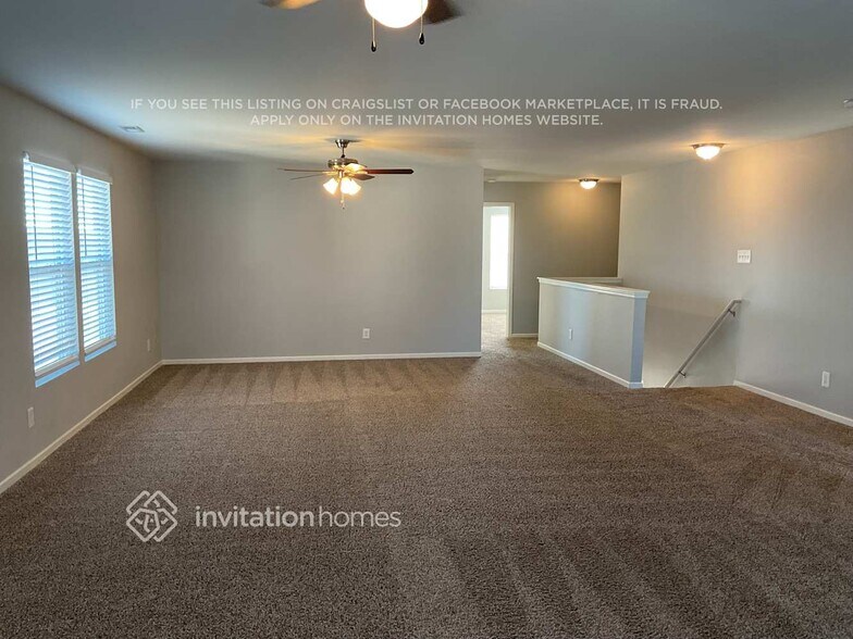 Building Photo - 513 Zander Woods Ct