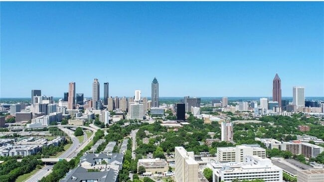 Building Photo - 536 Highland Ave NE