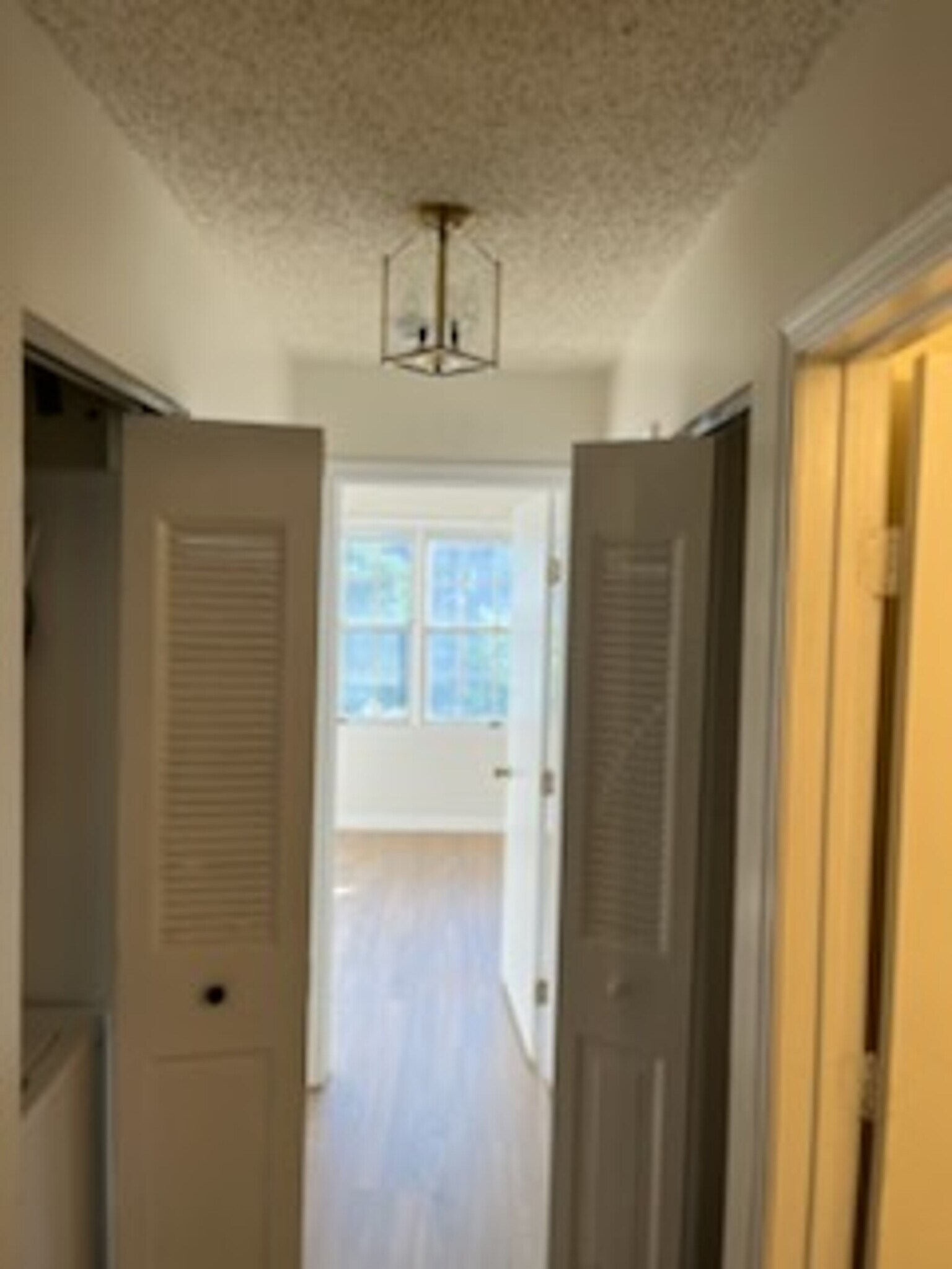 Building Photo - 431 Edpas Rd