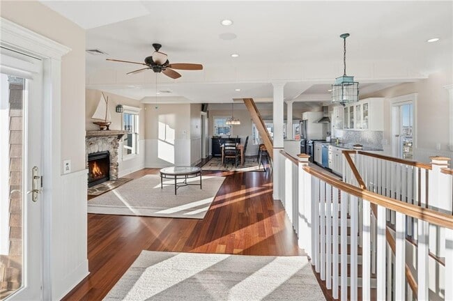 Building Photo - 246 Sand Hill Cove Rd