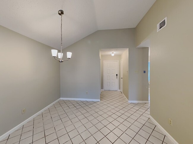 Building Photo - 6610 Bellfield Manor Ln