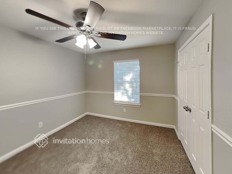 Building Photo - 4522 Lake Halbert Ln