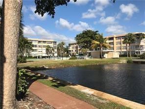 Building Photo - 2761 Taft St