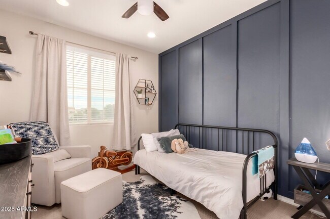 Building Photo - 5418 S Vincent