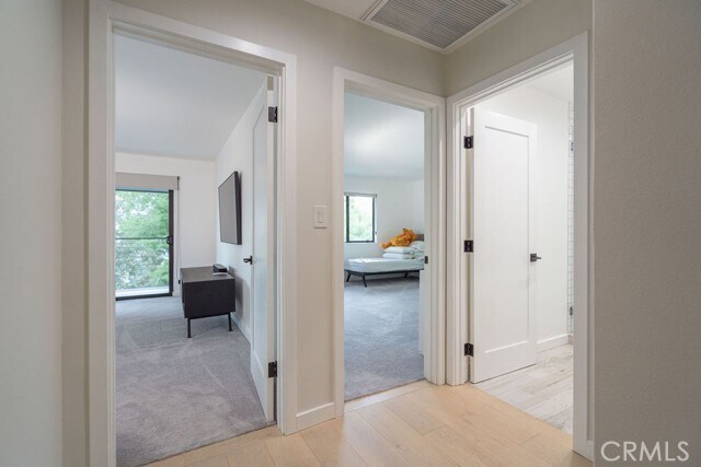 Building Photo - 288 St Albans Ave