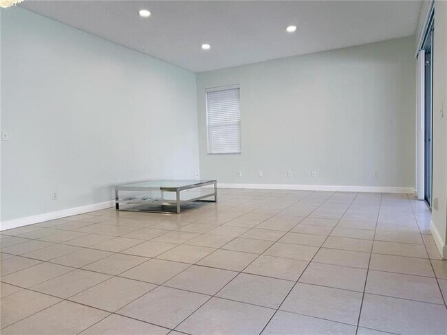 Building Photo - 10235 Panama St