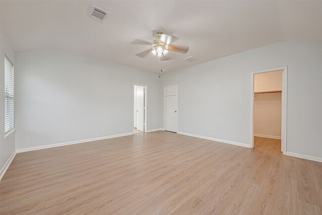 Building Photo - 1922 Bevington Oaks Cir