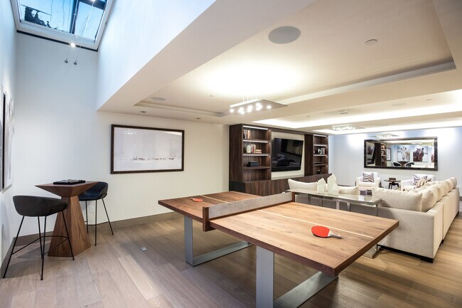 Building Photo - 126 Juan St