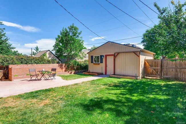 Building Photo - Craftsman-style bungalow in Sunnyside FOR ...