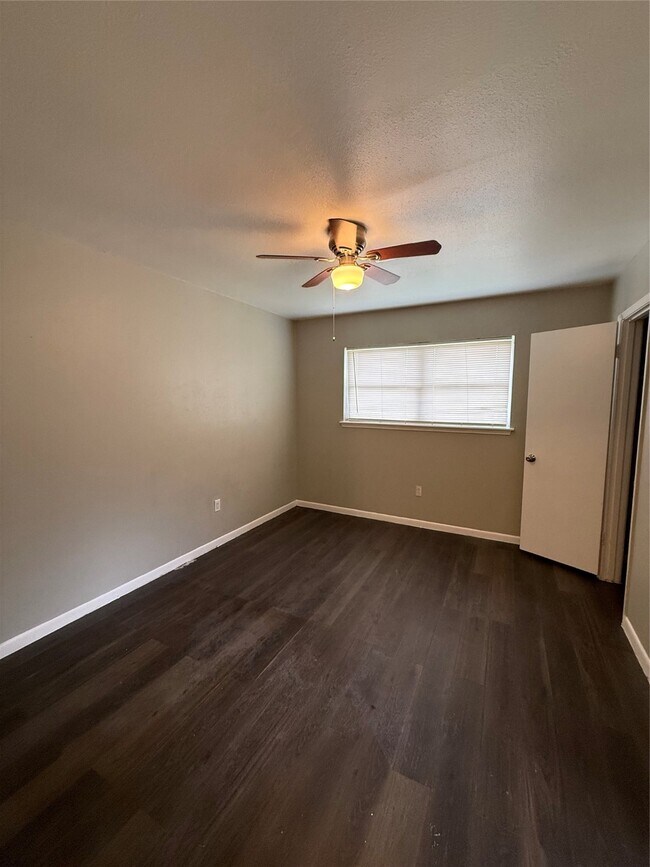 Building Photo - 5414 Hazel St