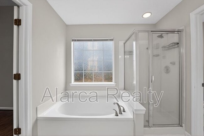 Building Photo - 11025 Scrimshaw Ln