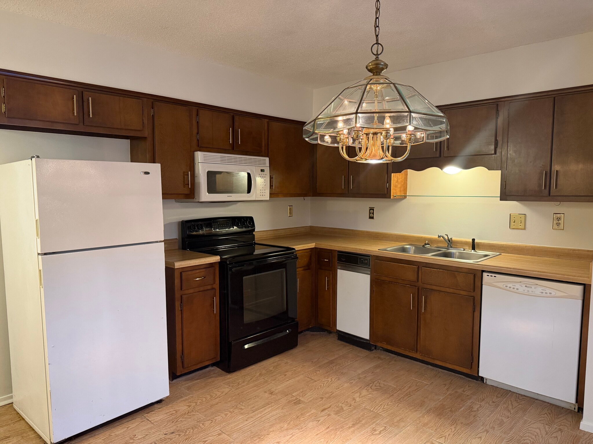 Kitchen - 3093 Littlefield Cv