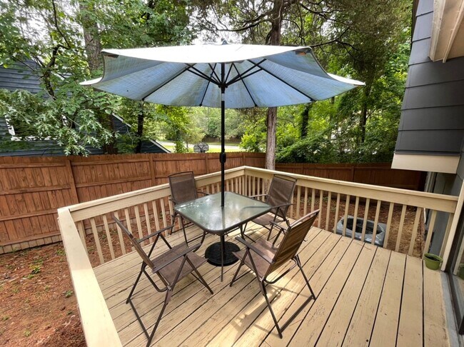 Building Photo - Quiet 3 bedroom cul-de-sac home in Rolling...