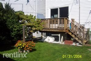 Building Photo - 1831 W Nelson St