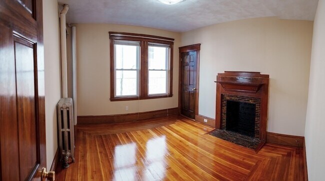 Building Photo - 45 Montvale St