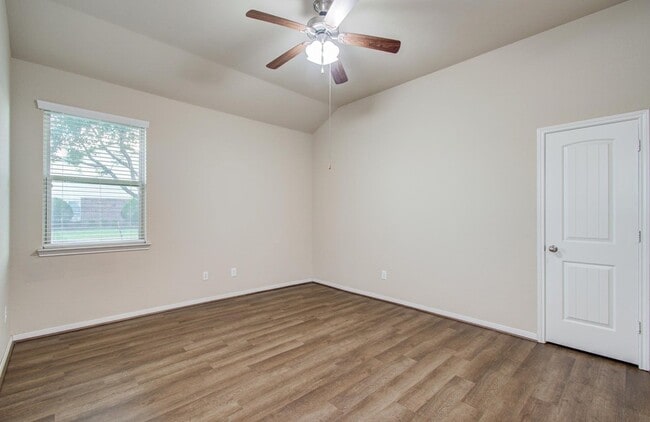 Building Photo - 3243 Aegean Dr