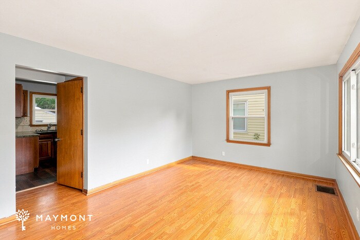 Building Photo - 4918 N Morgan Ave
