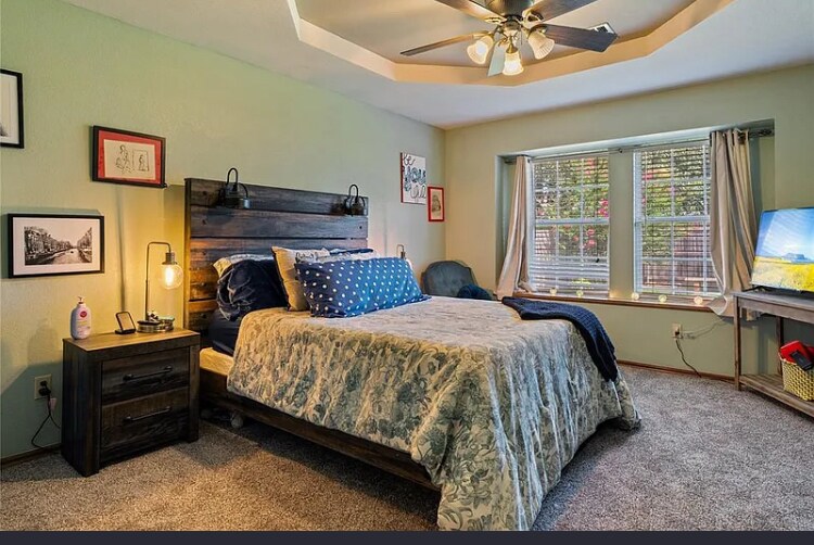 Building Photo - 709 Golden Eagle Dr