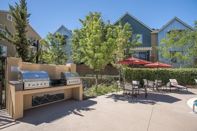 Azure Apartment Homes Petaluma Ca Apartment Finder