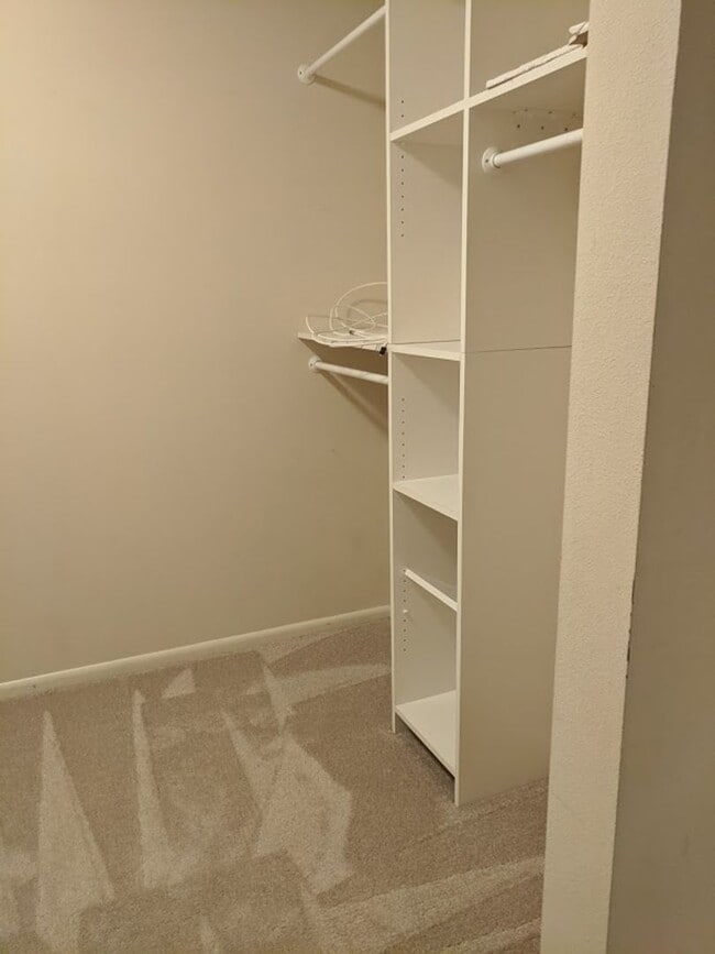 Building Photo - Mercer Island 2 bedroom Condo