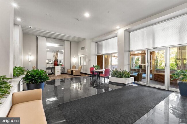 Building Photo - 2500 Q St NW