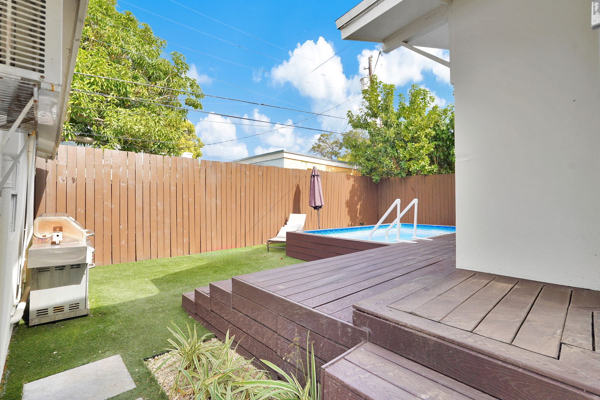 Building Photo - 37 NW 47th St