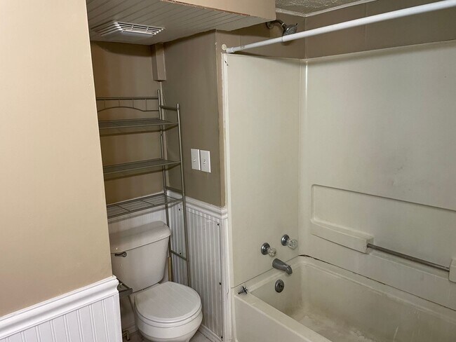 Building Photo - 20 Franklin St