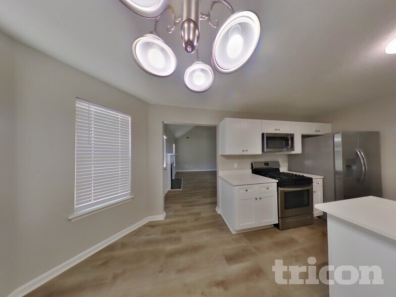 Building Photo - 1128 Misty Meadows Crossing