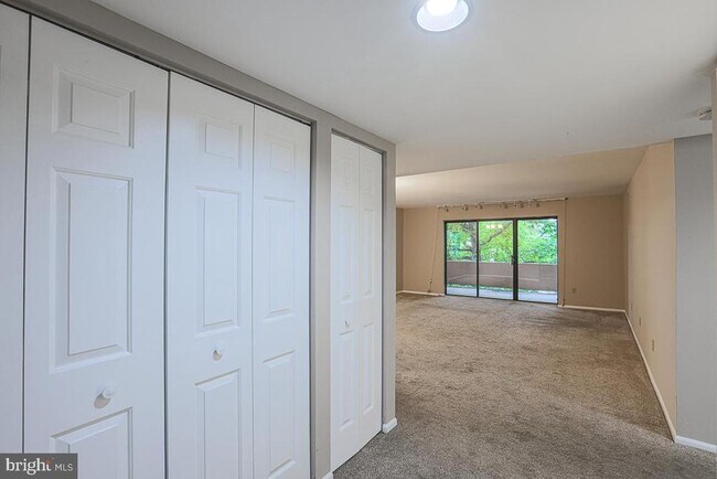 Building Photo - 2903 Fallstaff Rd