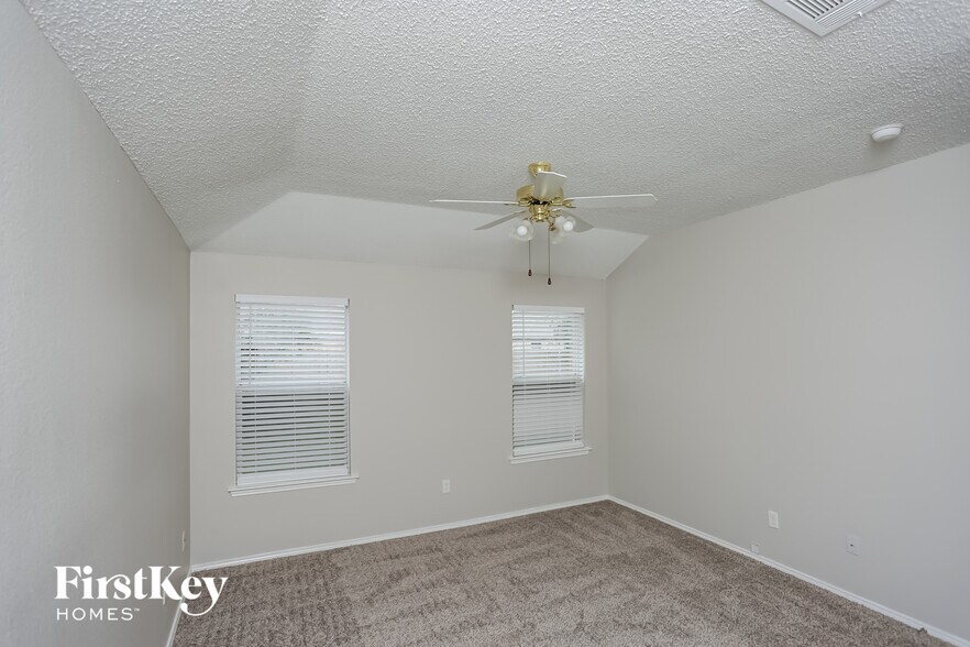 Building Photo - 433 Asbury Dr