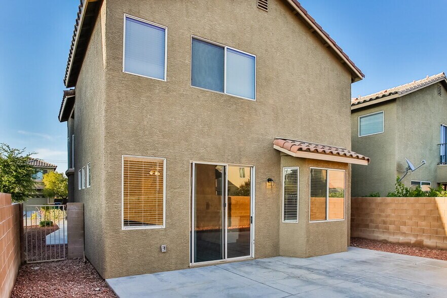 Building Photo - 6369 Azurelyn Ave