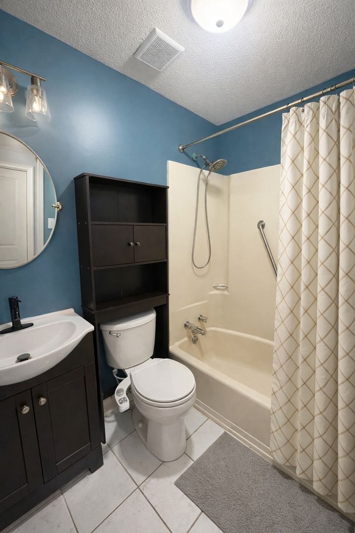 Building Photo - 268 Bellehaven Dr