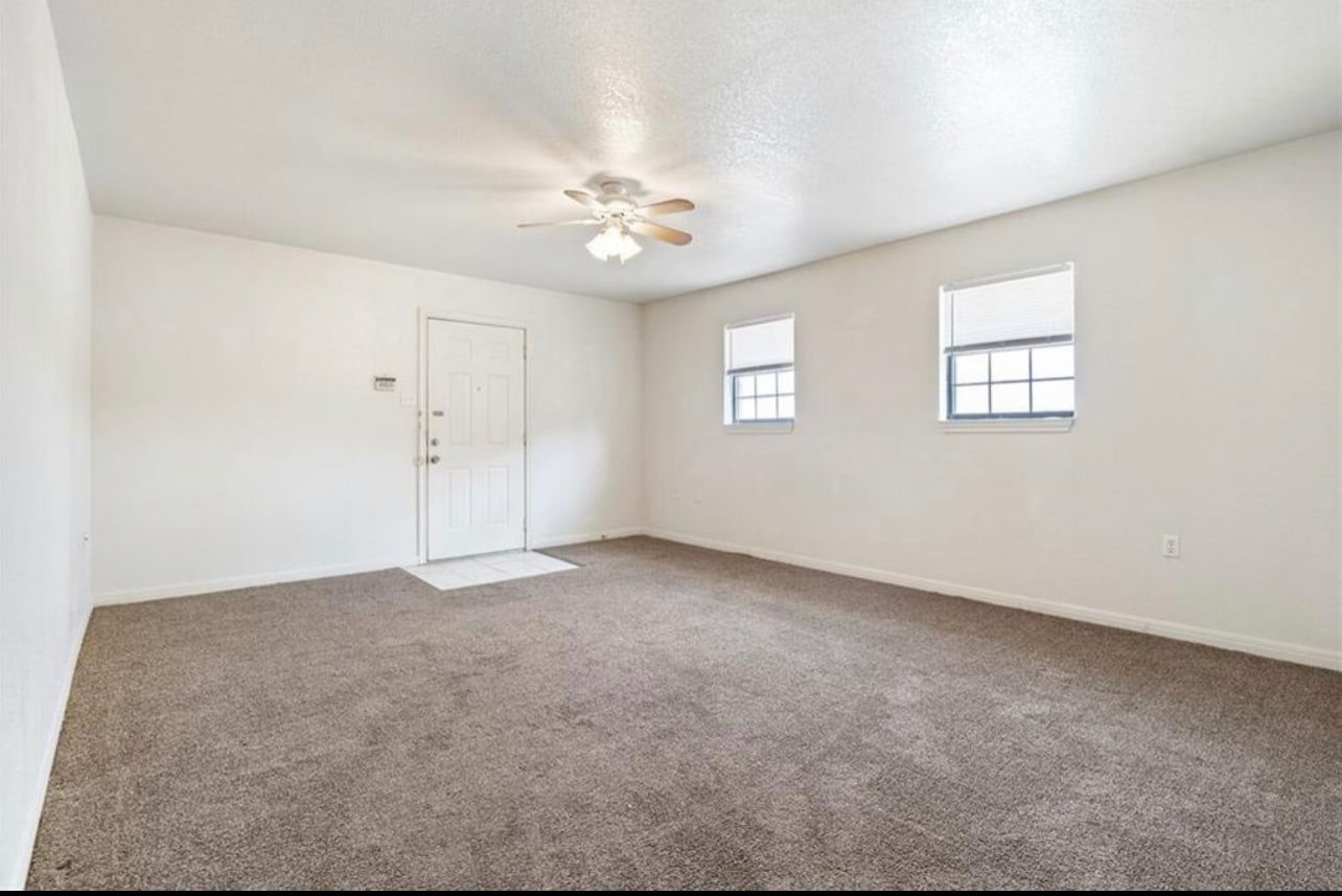 Building Photo - 317 N Katy Rd