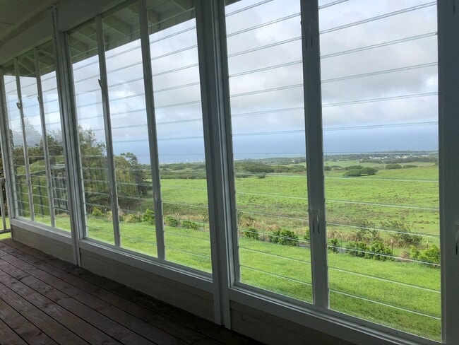 Building Photo - Gorgeous Ocean View Home. Unfurnished 1 Bed, 2 Ba, w/ 2-Car Garage on 1.145 acres
