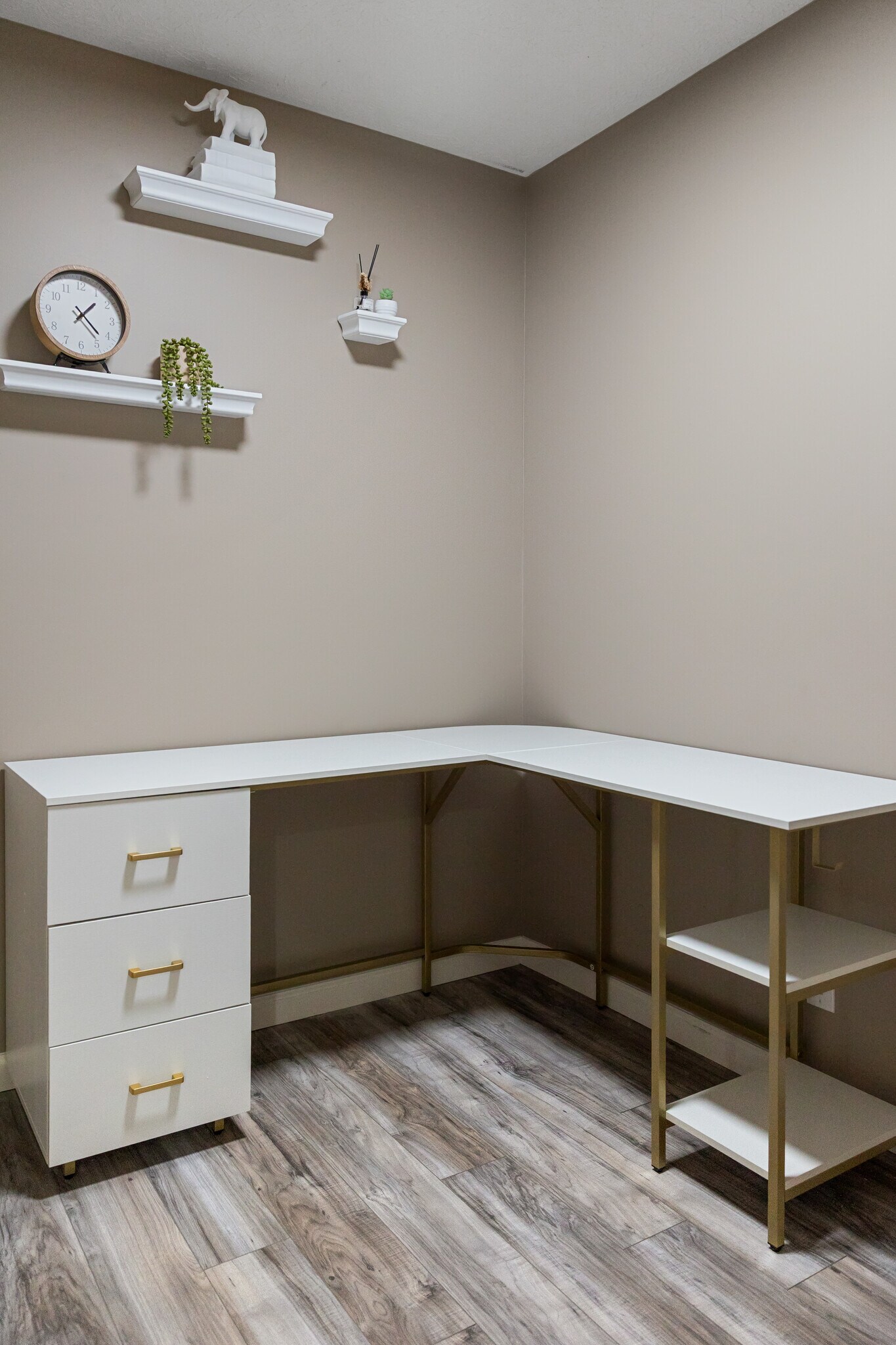 Building Photo - 25 Kettle Ct