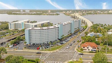 Building Photo - 100 Silver Beach Ave