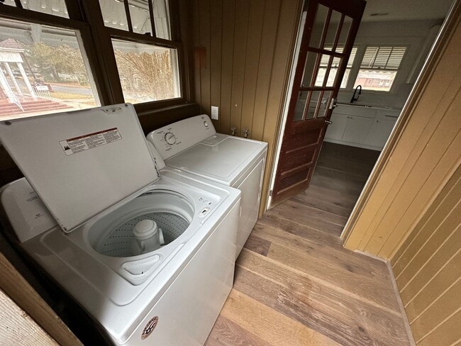 Building Photo - 3 Bedroom Newly Renovated Home in Central SC