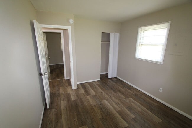 Building Photo - Charming 3-Bedroom Home with Modern Amenities